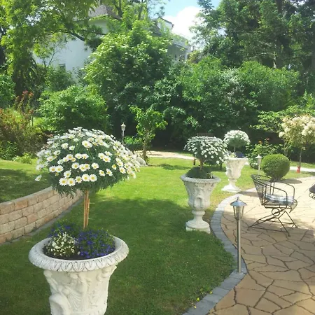 In Toplage Am Kurpark, Ruhig Und Zentral * Wiesbaden