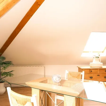 In Toplage Am Kurpark, Ruhig Und Zentral *